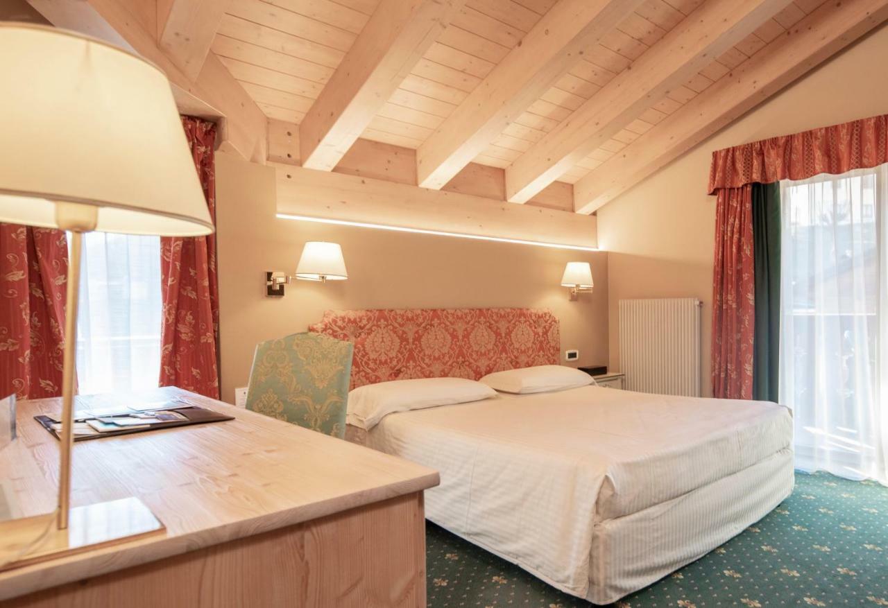 מואנה Hotel Dolomiti מראה חיצוני תמונה